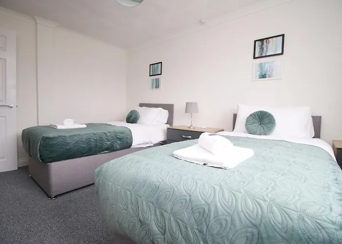 Family Home In The Charming Coastal Town Of Barry